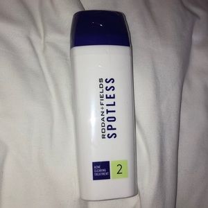 R+F Spotless Serum!💜